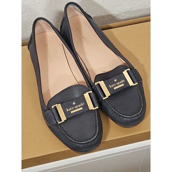 kate spade Shoes - Kate Spade Navy Blue Leather Flat Slip On Loafers Size 7m Gold Logo Buckle